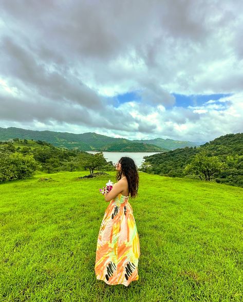 मैं “इश्क” लिखूं, तुझे हो जाये *.🧚🏼‍♀️𓍢ִ໋🌷͙֒🧺.*’✨ dress @studioerst 🍊 #punevalleys #valleygirl #picturesque #summeroutfits #summerootd #monsoonphotography #monsoonseason #punemonsoon #ishqlostandfound #curlyhair #curlyhairedgoals [ picnic date , halter neck dress , curly hair , outfit ideas , date ideas , Pune creators , ootd , outfit goals , ootd for summer , monsoon season , monsoon picnic ] Ootd For Summer, Outfit Ideas Date, Monsoon Season, Picnic Date, Halter Neck Dress, Valley Girls, Ootd Summer, Date Ideas, Halterneck Dress