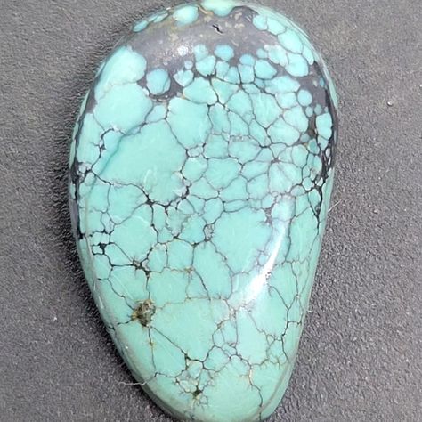 Hubei Turquoise Cabochon Backed $15 Comment me, mine, m, etc. To claim $5 shipping to 🇺🇸 $19 shipping to everywhere else Combined shipping on multiple purchases offered. 😁 . . . #turquoise #variscite #lapidary #jewelry #Nevadavariscite #silversmith #cabochon #cabs #gemstones #geology #jewelrydesign #turquoiseforsale #cabsforsale #cabsale #hubei #royston #number8mine #7d #desertbloom #rocks #angelwing #saguaro #Aloe #Masonspass #sevendwarfs #art #turquoiseforsale Lapidary Jewelry, Hubei Turquoise, Geology, Agate, Jewelry Design, Turquoise, Gemstones, Quick Saves, Art