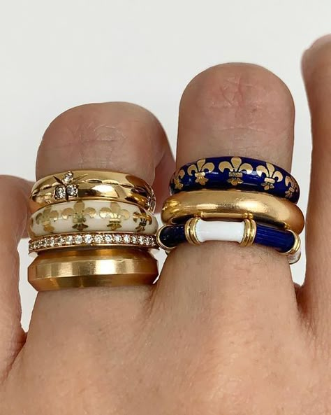 ANGOLDI on Instagram: "#angoldisale I don’t know which stack I like more, the neutral stack on the ring finger or the pop of color on my middle finger! Are you team neutral or team color? Please refer to the last two slides to which of these are for sale + my previous post for more details. ❌1. She is a donuty thick vintage band with beautiful matte/satin finish, with ultra sleek and chic edges. She’s got my name written all over her and I am obsessed! 14k, size 6.75, 5.5mm wide, 5.52g. [SOL Cute Gold Accessories, Jewelry Accessories Gold, Colors That Go With Gold, How To Stack Rings, Thick Rings, Wardrobe Essentials For Women, Minimalist Wardrobe Essentials, Colorful Rings, Royal Rings