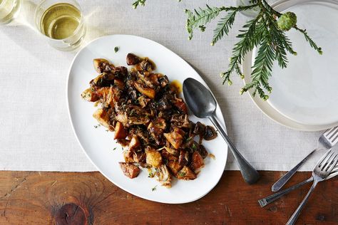 Caramelized Shallots, Thyme Recipes, Fresh Thyme, Vegetable Sides, Veggie Sides, Mushroom Recipes, Food 52, Shallots, Om Nom