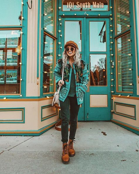 Hailey Miller, Granola Girl Outfits, Granola Outfits, Look Festival, Mode Hippie, Street Style Grunge, Hiking Fashion, Thrift Fashion, Kinds Of Clothes