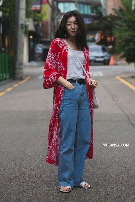 155cm Outfit, Shrugs With Jeans Outfit, Shrugs With Jeans, Fashion Street Style Summer, Japan Street Fashion, Korean Seoul, Japan Fashion Street, Chinese Fashion Street, Korean Fashion Summer