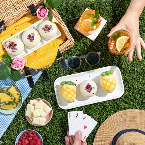 This is a fun and creative setup, using fake grass and picnic props to bring that spring/summer vibe to your product. Grass Product Photography, Shop Photography, Fake Grass, Pic Nic, Picnic Food, Photography Work, Product Photography, Cheese Board, Food Photography