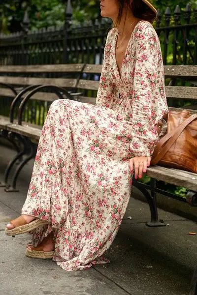 Bohemian Dresses Long, Long Sleeve Ruffle Dress, Leg Of Mutton Sleeve, Mode Hippie, Maxi Robes, Maxi Dress Evening, Boho Maxi, Ruffled Maxi Dress, Long Sleeve Maxi