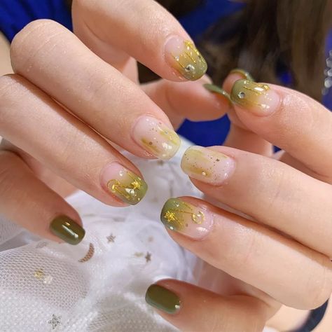 freshest nail color! Avocado Green Nails, Green Nail Design, Wedding Acrylic Nails, Popular Nail Colors, Green Nail Art, Green Nail Designs, Small Face, Green Nail, Popular Nails