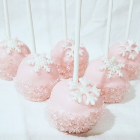 Winter Wonderland Pink Cake, Winter Wonderland Cakepops, Cake Pops Winter Wonderland, Pink Winter Wonderland Dessert Table, Rose Gold Winter Wonderland Party, Winter Wonderland Cupcakes Pink, Winter Cake Pop Ideas, Pink Winter Onederland Cake, Winter Onederland Cake Pops