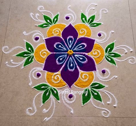 Rangoli Muggulu Designs, Simple Color Rangoli Designs, Simple Rongali, Rongali Design Simple, Ragoli Color Simple, Muggulu Design Simple With Colors, Ragoli Color Design, Rangoli Kolam Designs With Colour, Rangoli Kolam Designs Simple