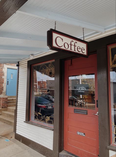 Small Town Cottage Aesthetic, Hometown Coffee Shop, Small Mountain Town Aesthetic, Small Town Coffee Shop Aesthetic, Summer Small Town, Small Town Vibes, Small Town Mystery Aesthetic, Mountain Town Aesthetic, Little Town Aesthetic