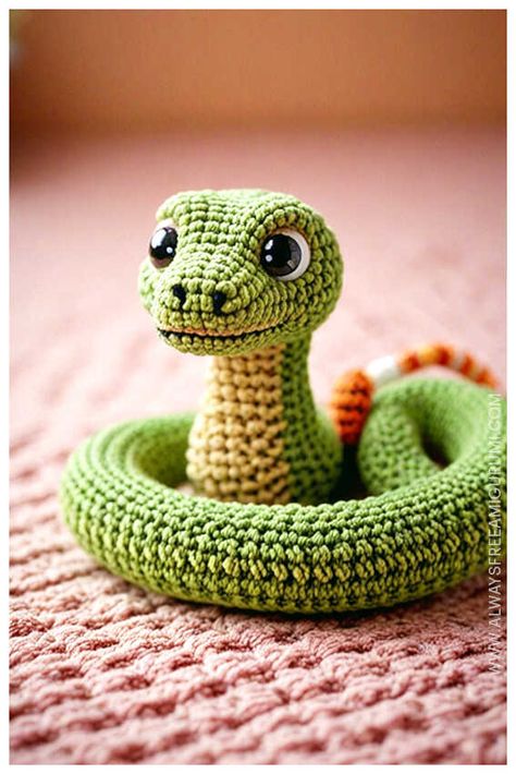 Crochet Snake Amigurumi Free Pattern Crochet Free Snake Pattern, How To Crochet A Snake Free Pattern, Crochet Cobra Free Pattern, Crochet Snakes Free Pattern, Plush Yarn Crochet Ideas, Amigurumi Snake Free Pattern, Crochet Snake Pattern Free, Knitted Snake, Crochet Snakes