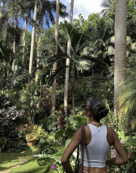 Springs Picture Ideas, Outside Aesthetic Day, Green Lifestyle Aesthetic, Summer Aesthetic Black Women, Island Vacation Aesthetic, Travel Black Women, Women On Vacation, Island Girl Aesthetic, Brazil Life