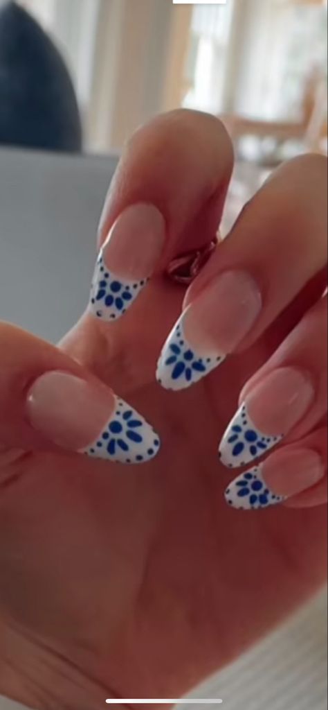 White A Blue Nails, Nail Inspiration Blue And White, Cute Summer Nails Blue And White, Nails For Blue And White Dress, Blue Pattern French Tip Nails, White Tip Nails With Blue Design, Greek French Tip Nails, Mama Mia Nail Ideas, Blue Nails Pattern