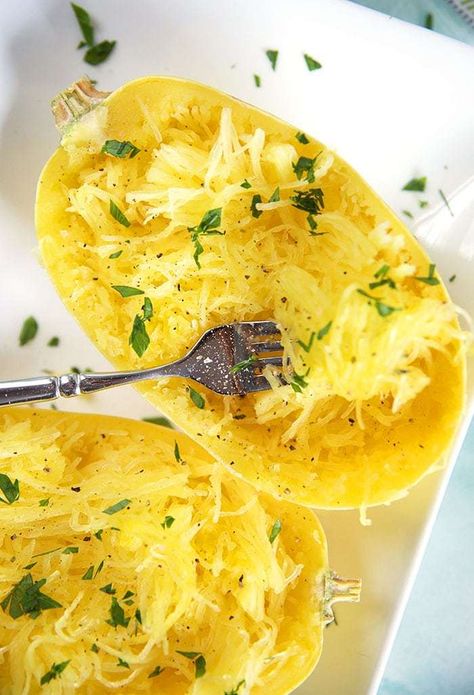 How to Cook Spaghetti Squash in the Microwave - The Suburban Soapbox Spaghetti Squash Microwave, Marinara Sauce From Scratch, Cook Spaghetti Squash, Cooking Spaghetti Squash, Vegetarian Spaghetti, Mess Hall, Baked Spaghetti Squash, White Platter, Spaghetti Squash Recipes