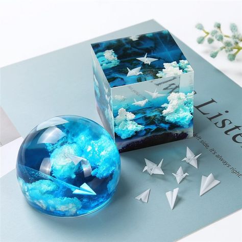 Resin Arts, Paper Airplane Models, Resin Glue, Mini Diy, 사진 촬영 포즈, 카드 디자인, Key Cap, Mold Kit, Resin Jewelry Making