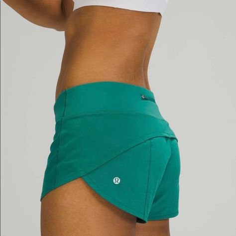 Lululemon Speed Up Low-Rise Lined Short 2.5” Color: Teal Size: 8 | Like New Womens Swim Shorts, Lulu Outfits, Swim Shorts Women, Lululemon Outfits, Workout Fits, Low Rise Shorts, Casual Preppy Outfits, Cute Preppy Outfits, Cute Everyday Outfits