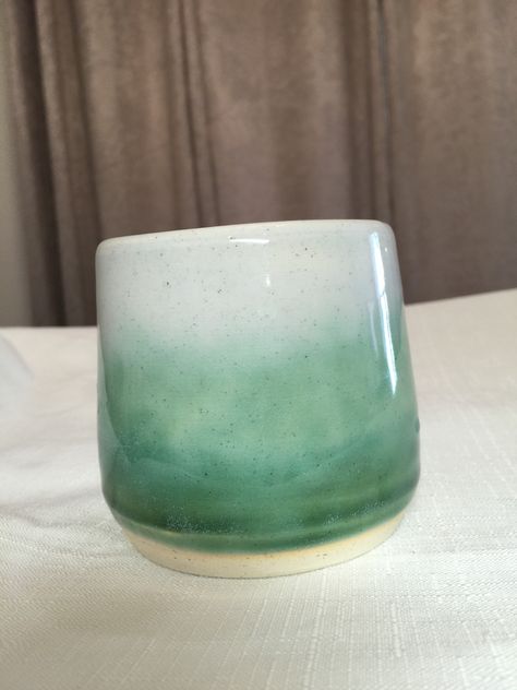 Carole's Pottery: Ombré effect.  Ice Celadon 3x with Seaweed sponged on at bottom and Dark Green nearer the top 3x each. Start at bottom and overlap colors. Paint On Glaze Pottery, Green Pottery Glaze Combinations, Sponge Glaze Ceramics, Pot Glazing Ideas, Ombre Glaze Pottery, Ombre Pottery Painting, Amaco Ice Glaze Combinations, Amaco Dark Green Glaze Combinations, Green Glazes For Pottery