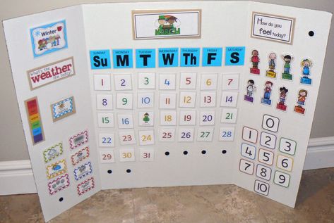 Preschool Learning Board, Kids Homework Station, Preschool Calendar, Preschool Boards, Learning Board, Preschool Circle Time, Kids Homework, Tot School, Preschool At Home