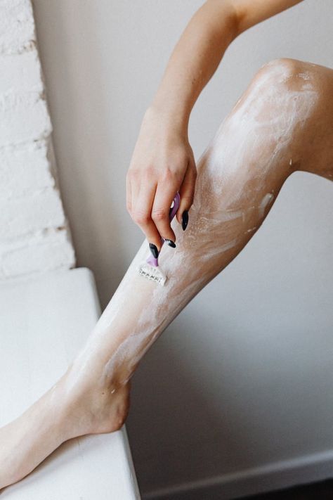 How to Get Rid of Shaving Bumps, According to Experts Baby Oil Shaving, Bleaching Your Skin, Shaving Bumps, Best Laser Hair Removal, Bleached Tips, Underarm Hair Removal, Razor Bumps, Hair Help, Unwanted Hair Removal