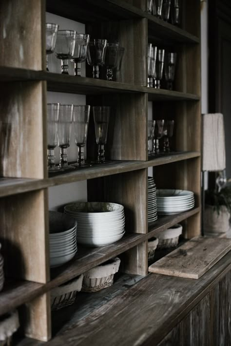 Chateaux Interiors, Weathered Furniture, Rustic Industrial Decor, Rustic Modern Kitchen, Walnut Furniture, Open Kitchen Shelves, Old Cabinets, Cottage Kitchens, Cabinet Decor