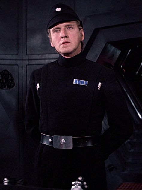 Imperial Officer uniform.  Could be an option to make for the Star Wars race weekend. Imperial Officer Star Wars, Star Wars Imperial Officer, Disfraz Star Wars, Officer Uniform, Imperial Officer, Star Wars Canon, Star Wars Episode Iv, Magna Carta, Beige Suits