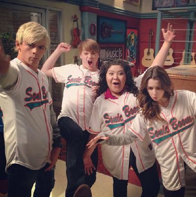 Austin Y Ally, Austin E Ally, Raini Rodriguez, Austin Moon, Old Disney Channel, Disney Channel Shows, Gymnastics Team, Last Resort