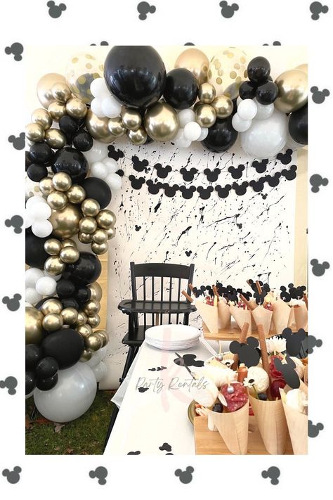 Mickey Garland, Mickey Mouse Backdrop, Miki Mouse, Mickey Decorations, Mickey Baby Showers, Mickey First Birthday, Disney Balloons, Mickey Mouse Baby Shower, Mickey Mouse Themed Birthday Party