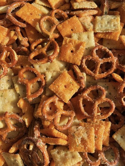 Ranch Snack Mix Dry Snack Mix Recipes, Ranch Cracker Mix Recipe, Pretzel Snack Mix Recipe, Nuts And Bolts Recipe Best Ranch, Spicy Pretzels Ranch, Cracker Snack Mix Recipe, Ranch Pretzels Hidden Valley, Ranch Nuts And Bolts Recipe, Ranch Pretzel Recipes