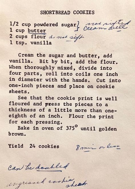 Vintage Desserts, Gourmet Chocolate Chip Cookies, Danish Cookies, Short Bread, Bread Cookies, Thumbprint Cookies Recipe, Cooking Cookies, Cookie Recipes Homemade, Vintage Baking