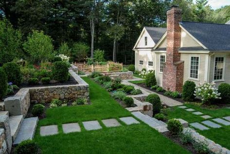 backyard design ideas hill landscape design stone retaining walls #garden #creative #ideas Boxwood Landscaping, Terraced Backyard, Landscaping On A Hill, Terrasse Design, Sloped Garden, Easy Landscaping, Terrace Design, Traditional Landscape, Backyard Garden Design