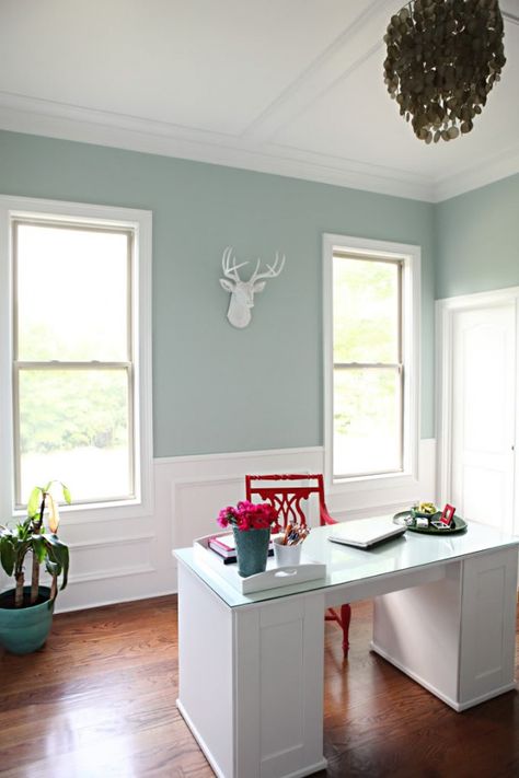 How to Choose the Right Paint Color without Regrets! | Palladian Blue vs. Sea Salt Palladian Blue Benjamin Moore, Best Blue Paint Colors, Palladian Blue, Office Paint Colors, Office Paint, Choosing Paint Colours, Best White Paint, Blue Paint Colors, Green Paint Colors