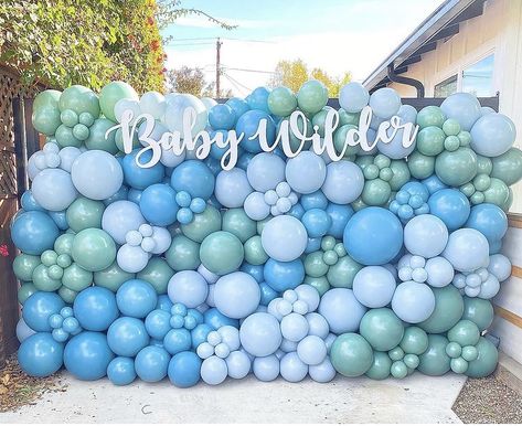 Deco Ballon, Shower Balloons, Mini Balloons, Birthday Party Theme Decorations, Donut Party, Baby Themes, Balloon Wall, Blue Balloons, Wall Backdrops