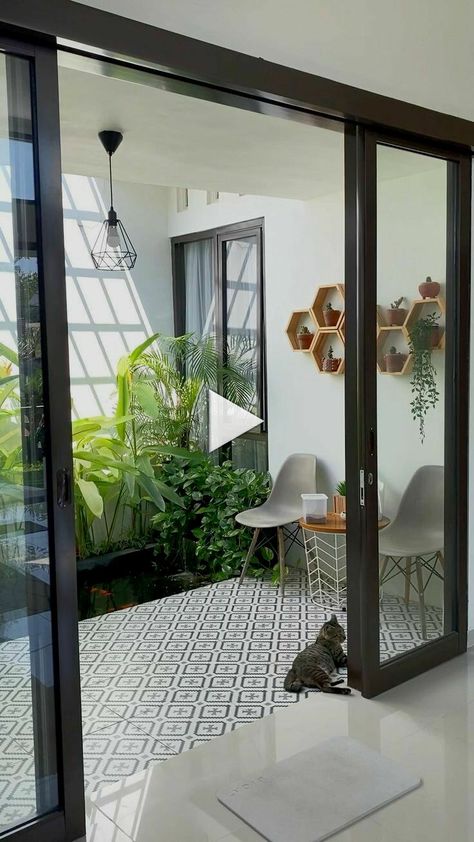 Balcony Interior Design, Minimalis House Design, Balcony Interior, Kolam Koi, Balcony Ideas Indian, Small House Interior, Courtyard Design, Small House Interior Design, Balcony Ideas Apartment Indian