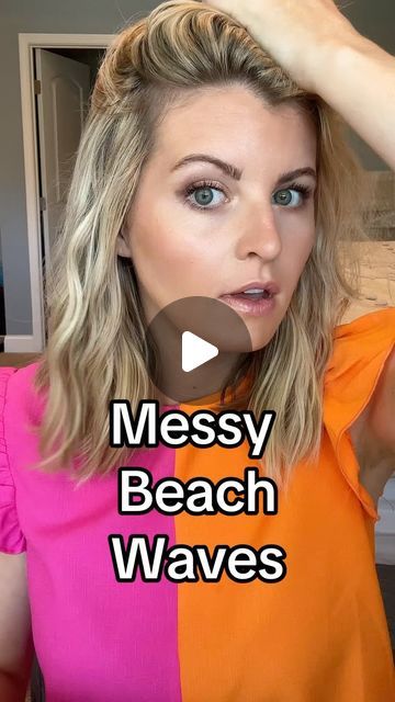 Chelsea Bare on Instagram: "This takes a little practice but once you get the hang of it, its super fast! I’m using a 1” curling iron here ☺️ #messybeachwaves #shorthairtutorial #shorthairstyles #beachwaves #curlingirontutorial #easyhair #hairtutorial" Beachwaver Curling Iron Hair Tutorials, Curling Iron Tutorial, Beachwaver Curling Iron, Messy Beach Waves, Texture Spray, Sea Salt Spray, Hair Iron, Short Hair Tutorial, Grunge Look