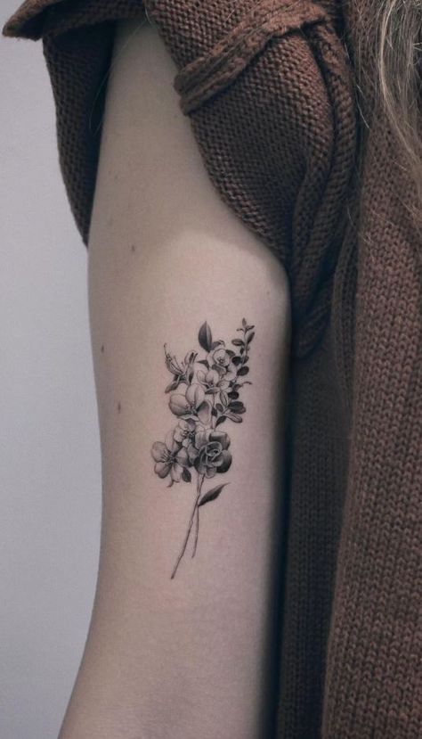 100 Insanely Crazy Black & Gray Tattoos That Are Truly Inspiring - TheTatt Small Realism Tattoos For Women, Realist Flower Tattoo, Grey And Black Tattoos, Black Flower Tattoos, Grey Tattoo Ink, Black And Grey Floral Tattoo, Black And Grey Flower Tattoo, Small Cover Up Tattoo, Flower Cover Up Tattoo