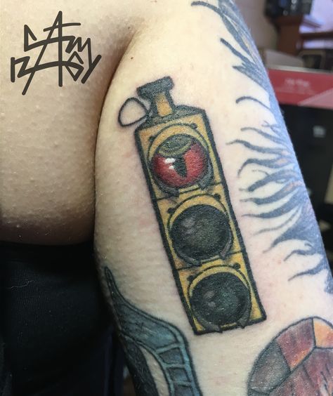 #angrylight #redlight #stoplight #tattoo Stop Light Tattoo, Stoplight Tattoo, Light Switch Tattoo, Switch Tattoo, Flash Tats, Order Form Template Free, Paper Templates Printable, Traditional Light, Light Tattoo