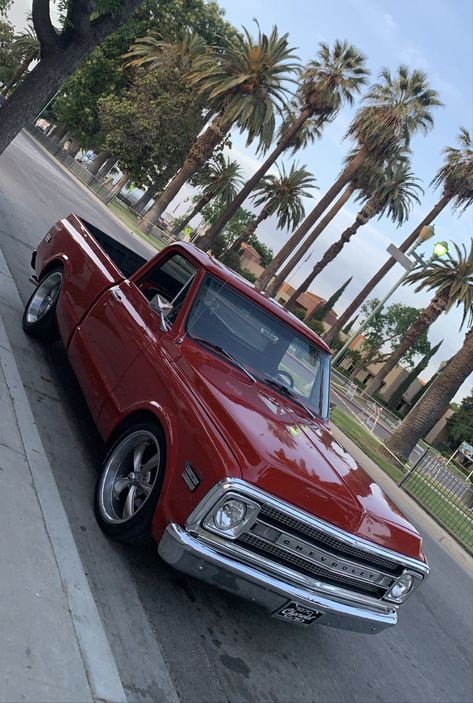 Classic Cars Trucks Chevy, 72 Chevy Truck, Vintage Pickup Trucks, C10 Chevy Truck, Chevy Pickup Trucks, Classic Cars Trucks Hot Rods, Chevy C10, Hot Rod Trucks, Old School Cars