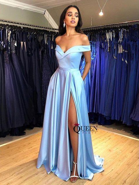 Light Blue Prom Dress, Blue Evening Gowns, Prom Dresses Simple, Prom 2020, Stunning Prom Dresses, Dress Idea, Prom Dresses Online, Grad Dresses, Prom Outfits