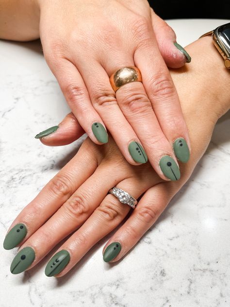 Olive Green And Orange Nails, Nails Green And Brown, Olive Green Nails Designs Fall, Autumn Nails Green, Olive Green Nails Designs, Nails Olive Green, Fall Nails Green, Taupe Nails Designs, Fall Matte Nails