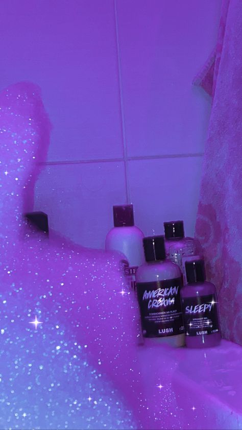 Purple Bath Aesthetic, Purple Shower Aesthetic, Purple Self Care Aesthetic, Purple Luxury Aesthetic, Purple Vision Board, Bubble Bath Aesthetic, Boring Pics, Purple Bubbles, Iphone Customization