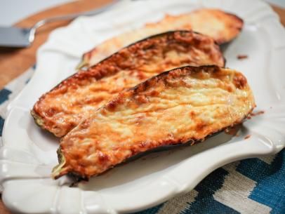 Eggplant Parmesan Boats Recipe | Katie Lee Biegel | Food Network Eggplant Boats, Recipe Eggplant, The Kitchen Food Network, Eggplant Parm, Eggplant Parmesan, Eggplant Recipes, Kitchen Food, Meatless Meals, Veggie Sides