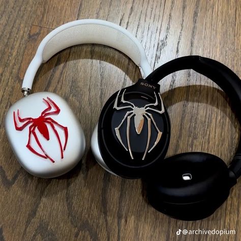 Sony Headphones Accessories, Spider Man Headphones, Spiderman Headphones, Men Shoes Outfit, Headphone Decoration, Spiderman Outfit, All Spiderman, Spiderman Gifts, Image Spiderman