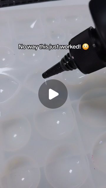 Daniel Cooper on Instagram: "THIS CHANGES EVERYTHING! 🤯🤯🤯  I can't believe this just worked!  Imagine the possibilities with just some hairspray! The shapes... the dimensions! This is 100% going to change a lot for resin art!  Watch this space!  Resin art, resin, epoxy art, epoxy, jewelry making, jewellery making, resin jewelry, resin jewellery  #resinart #resin #jewelrymaking" Resin Art With Cremation Ashes, Top Selling Resin Crafts, Poly Resin Crafts, How To Make A Resin Clock, Space Resin Art, Epoxy Resin For Beginners, Uv Resin Ornaments, Uv Epoxy Resin Crafts, Jewelry Resin Ideas