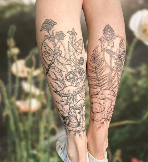 Natur Tattoo Arm, Trend Tattoo, Flower Leg Tattoos, 2023 Tattoo, Earthy Tattoos, Tattoo 2023, Shin Tattoo, Nature Tattoo Sleeve, Cool Nature