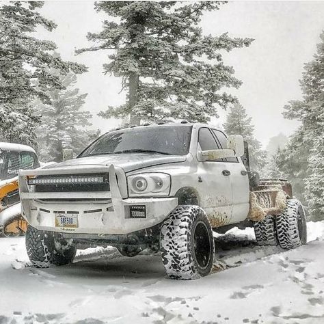 Sweet ram Dually cummins diesel in snow Flatbed Dually Trucks, 3rd Gen Cummins Dually, Lifted Dually Trucks, First Gen Cummins Dually, 3rd Gen Cummins, Cummins Flatbed, Ford F250 Super Duty, Dodge Ram 3500 Dually Cummins, 3rd Gen Cummins Flatbed