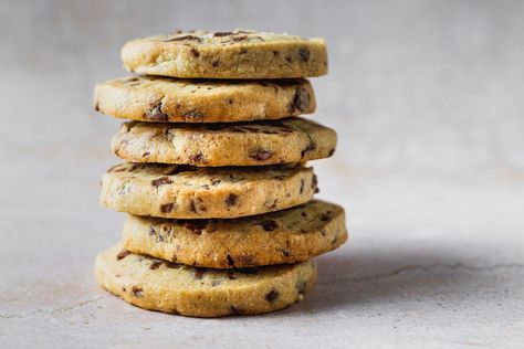 Chocolate Chip Icebox Cookies Recipe Dairy Free Oatmeal, Icebox Cookie Recipe, Healthy Cookie Recipes Chocolate Chip, Icebox Cookies, Healthy Chocolate Chip Cookies, Cinnamon Rolls Easy, Box Chocolate, Healthy Chocolate Chip, Oatmeal Chocolate Chip