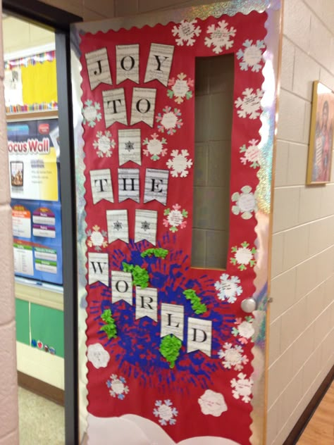 Joy to the World! Classroom Christmas Door decorations! Joy To The World Door Decorating Contest, Classroom Christmas Door Decorations, Winter Classroom Door Decorations, Classroom Christmas Door, Xmas Door Decor, Christmas Classroom Decorations, French Christmas Tree, Christmas Door Contest, Winter Classroom Door