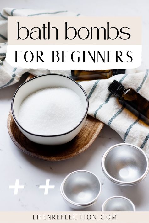 Do you want to make DIY bath bombs? Follow my popular guide to bath bombs for beginners with the best tips! Bath Bomb Recipe Easy, Bath Boms Diy, Bath Balms, Easy Soap Recipes, Homemade Body Care, Homemade Cleaning Supplies, Bath Bomb Recipes, Bath Bomb Molds, Homemade Bath Products