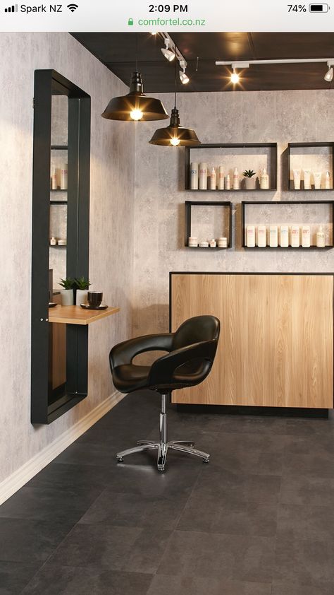 Interior Design Beauty Salon, Small Salon Interior Design, Beauty Salon Interior Design Ideas, Small Hair Salon, New York Hair, Salon Mirror, Hair Salon Interior Design, Salon Interior Design Ideas, Nail Salon Interior Design