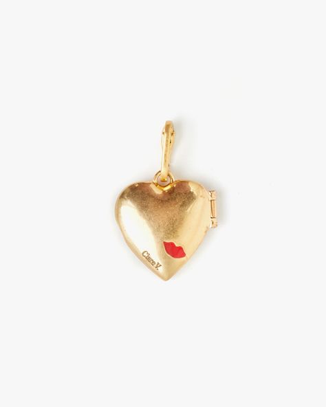 Our Heart Locket Charm is engraved with the phrase "liberté, égalité, maternité," - a nod to our longstanding collaboration with Every Mother Counts. With hand-painted bisous lips on the back. As always, Clare V. is proud to donate 30% of the purchase price of all CV x EMC items to Every Mother Counts. Heart Charm Necklace Gold, Vintage Heart Necklace, Engraving Jewelry, Engraving Ideas Jewelry, Vintage Heart Pendant Locket Charm Necklace, Gold Charms, Necklace Charms, Vintage Gold Jewelry, Mom Gifts