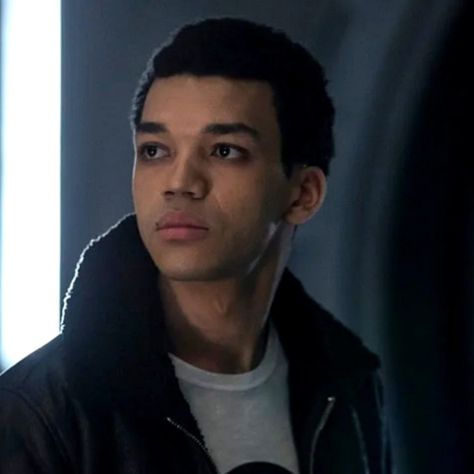 Justice Smith Icons, Bi Whispers, Jaiden Smith, Time Guardian, Panromantic Demisexual, Shattered Book, Caius Volturi, Hackett's Quarry, Mona Awad