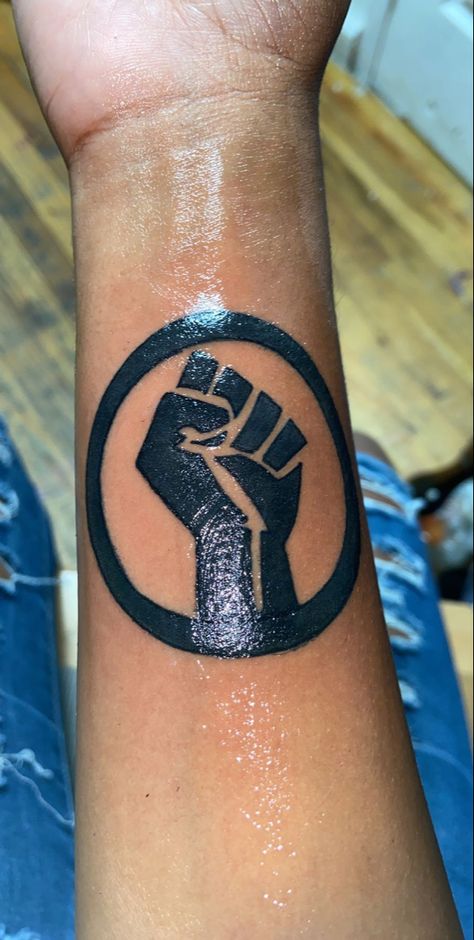 Juneteenth Tattoo Ideas, Black And Proud Tattoo, Pro Black Tattoos Ideas, Power To The People Tattoo, Afro Pick Tattoo, Black Power Tattoo Men, Black People Tattoo Ideas, Black Pride Tattoo, Blm Tattoo Ideas